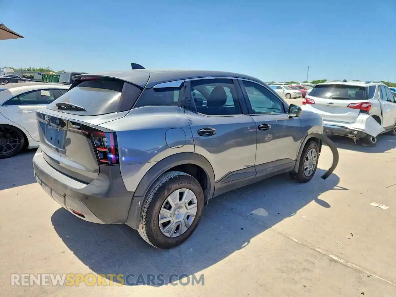 3 Фотография поврежденного автомобиля 3N8AP6BE4TL382914 NISSAN KICKS 2026