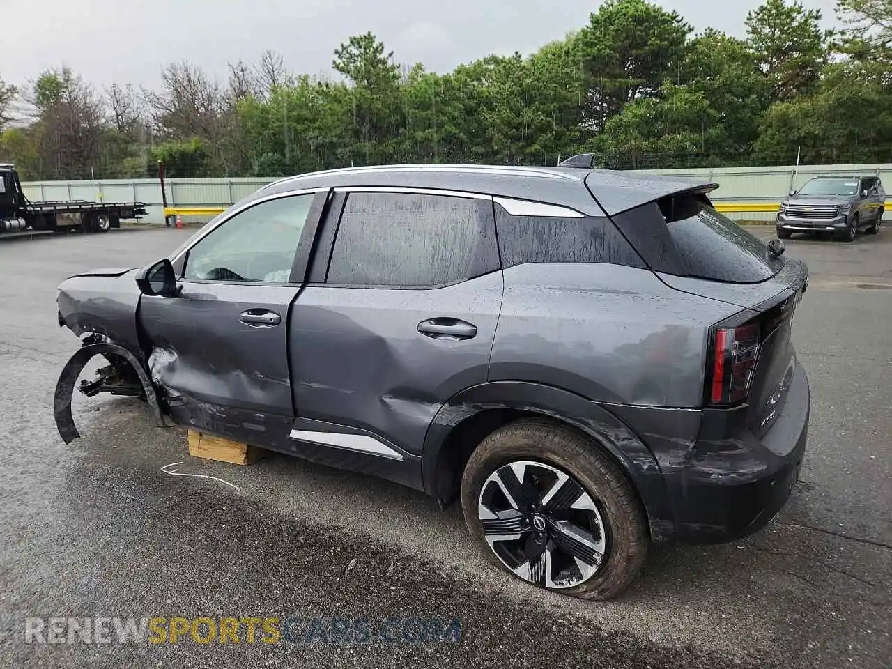 2 Photograph of a damaged car 3N8AP6CB0TL388455 NISSAN KICKS 2026