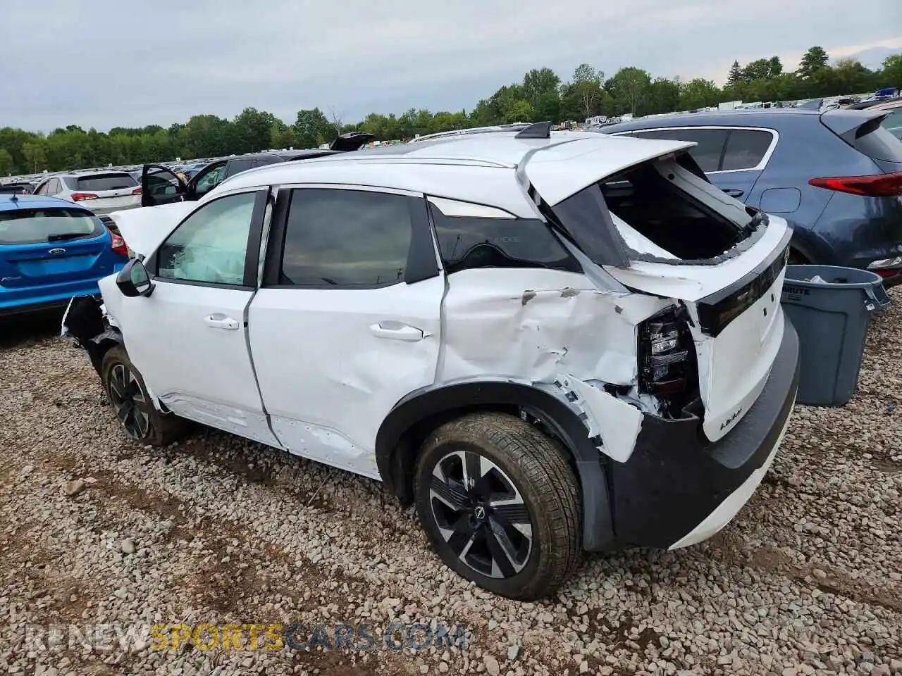 2 Photograph of a damaged car 3N8AP6CB2TL423464 NISSAN KICKS 2026