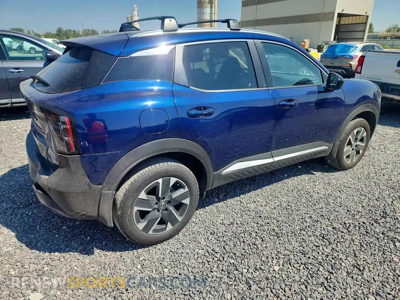 3 Фотография поврежденного автомобиля 3N8AP6CB7TL428434 NISSAN KICKS 2026