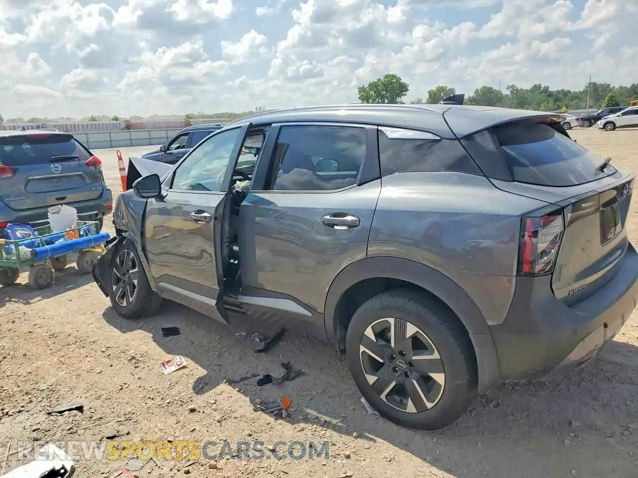 2 fotografías del automóvil dañado 3N8AP6CB9TL327119 NISSAN KICKS 2026