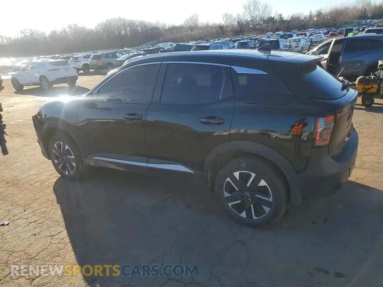 2 Фотография поврежденного автомобиля 3N8AP6CB9TL352134 NISSAN KICKS 2026