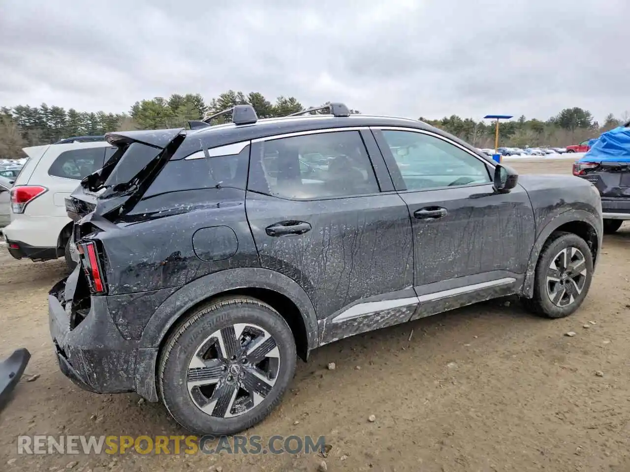 3 Photograph of a damaged car 3N8AP6CBXTL330076 NISSAN KICKS 2026