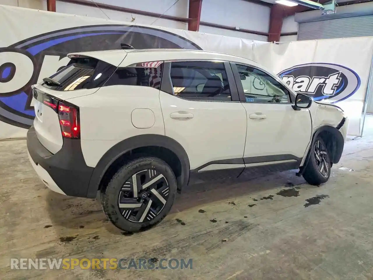 3 Фотография поврежденного автомобиля 3N8AP6CE1TL364207 NISSAN KICKS 2026