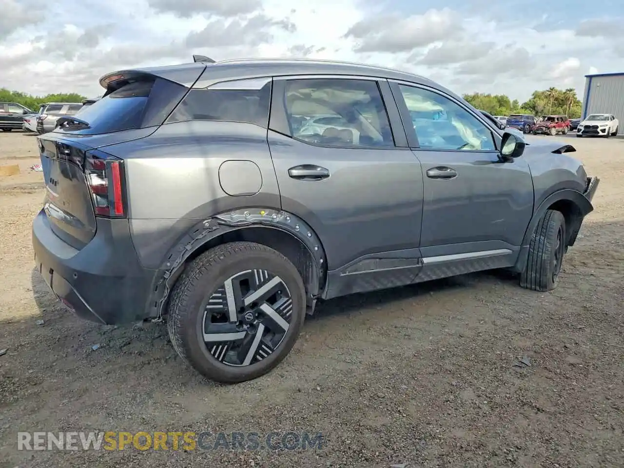 3 Фотография поврежденного автомобиля 3N8AP6CE3TL303053 NISSAN KICKS 2026