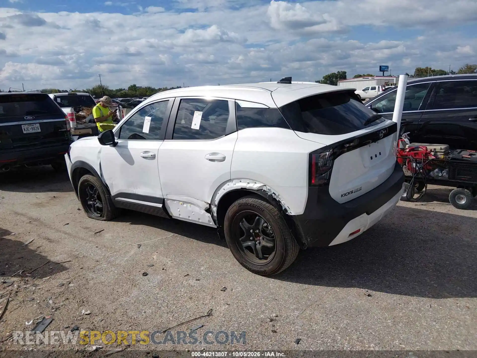 3 fotografías del automóvil dañado 3N8AP6CE4TL306964 NISSAN KICKS 2026