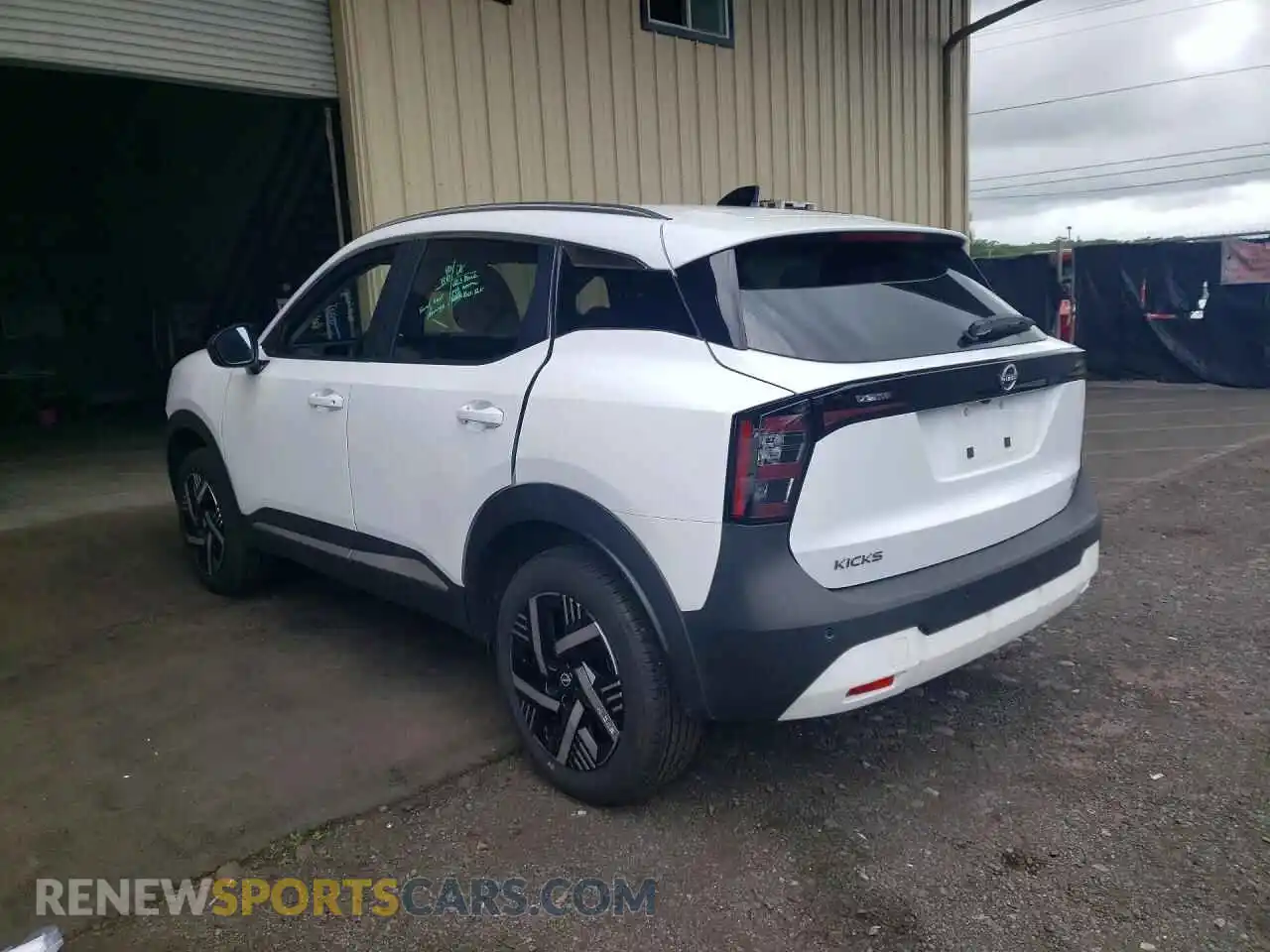 2 Photograph of a damaged car 3N8AP6CE4TL358773 NISSAN KICKS 2026
