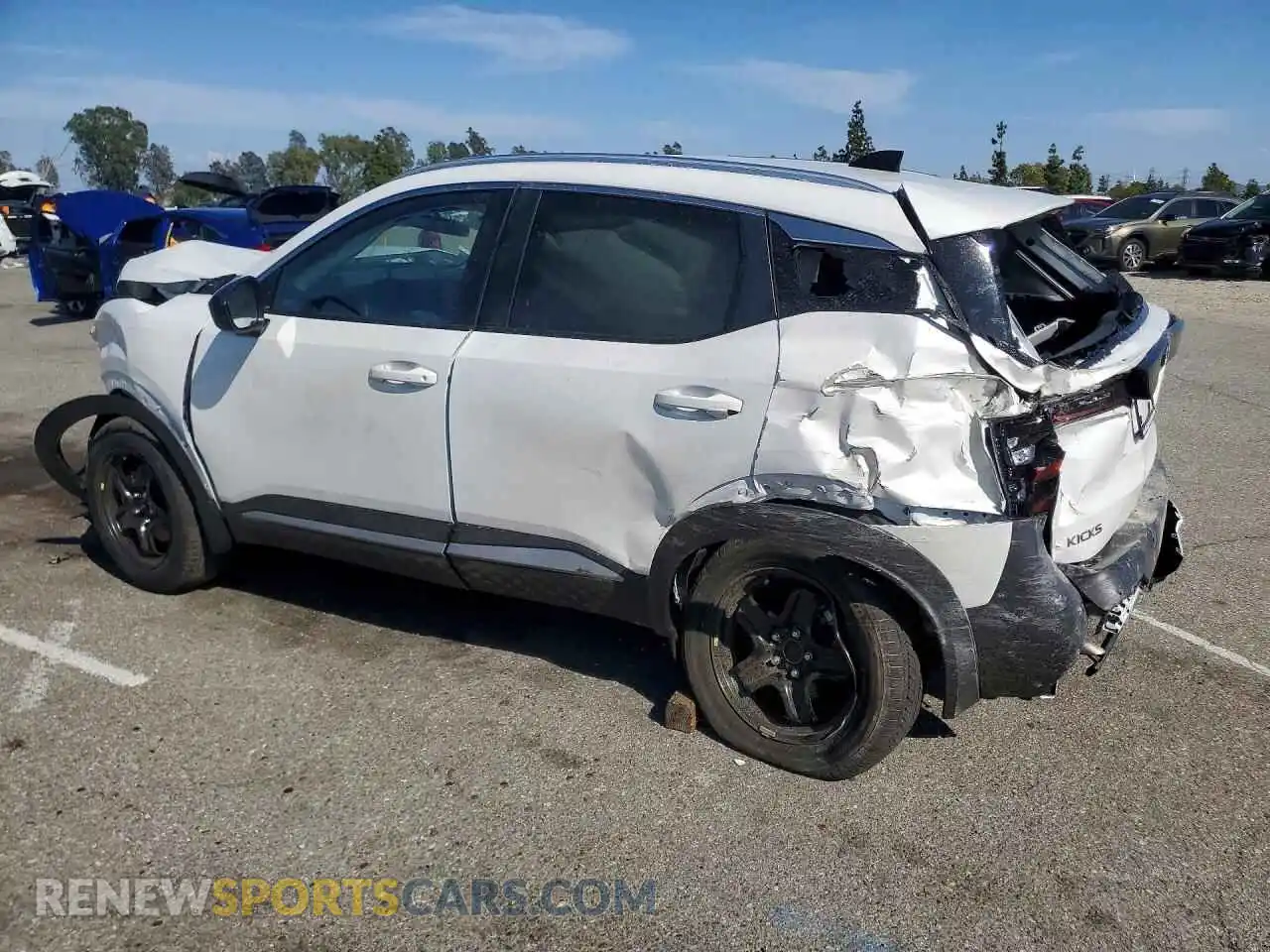 2 Photograph of a damaged car 3N8AP6CE4TL369255 NISSAN KICKS 2026