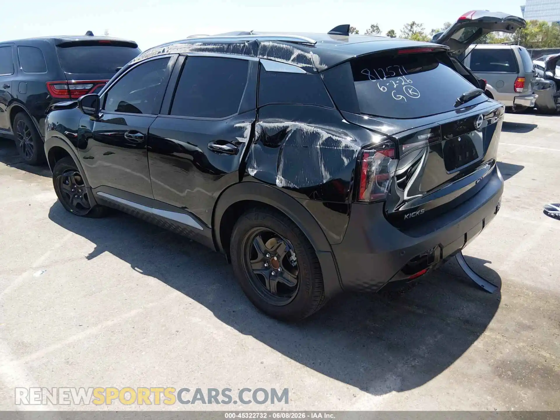 3 Photograph of a damaged car 3N8AP6CE8TL328028 NISSAN KICKS 2026