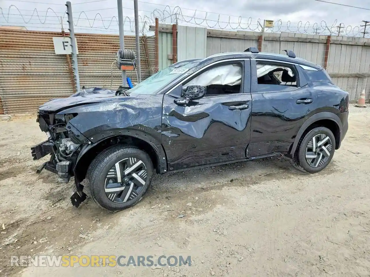 1 Photograph of a damaged car 3N8AP6CE9TL338020 NISSAN KICKS 2026