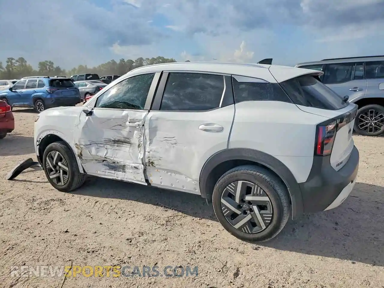 2 Photograph of a damaged car 3N8AP6CE9TL338180 NISSAN KICKS 2026