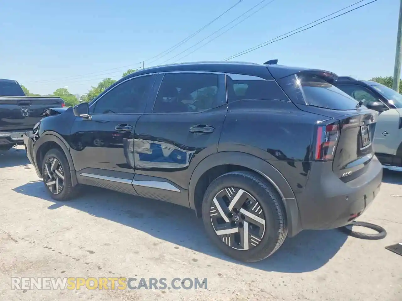 2 Фотография поврежденного автомобиля 3N8AP6CE9TL350409 NISSAN KICKS 2026