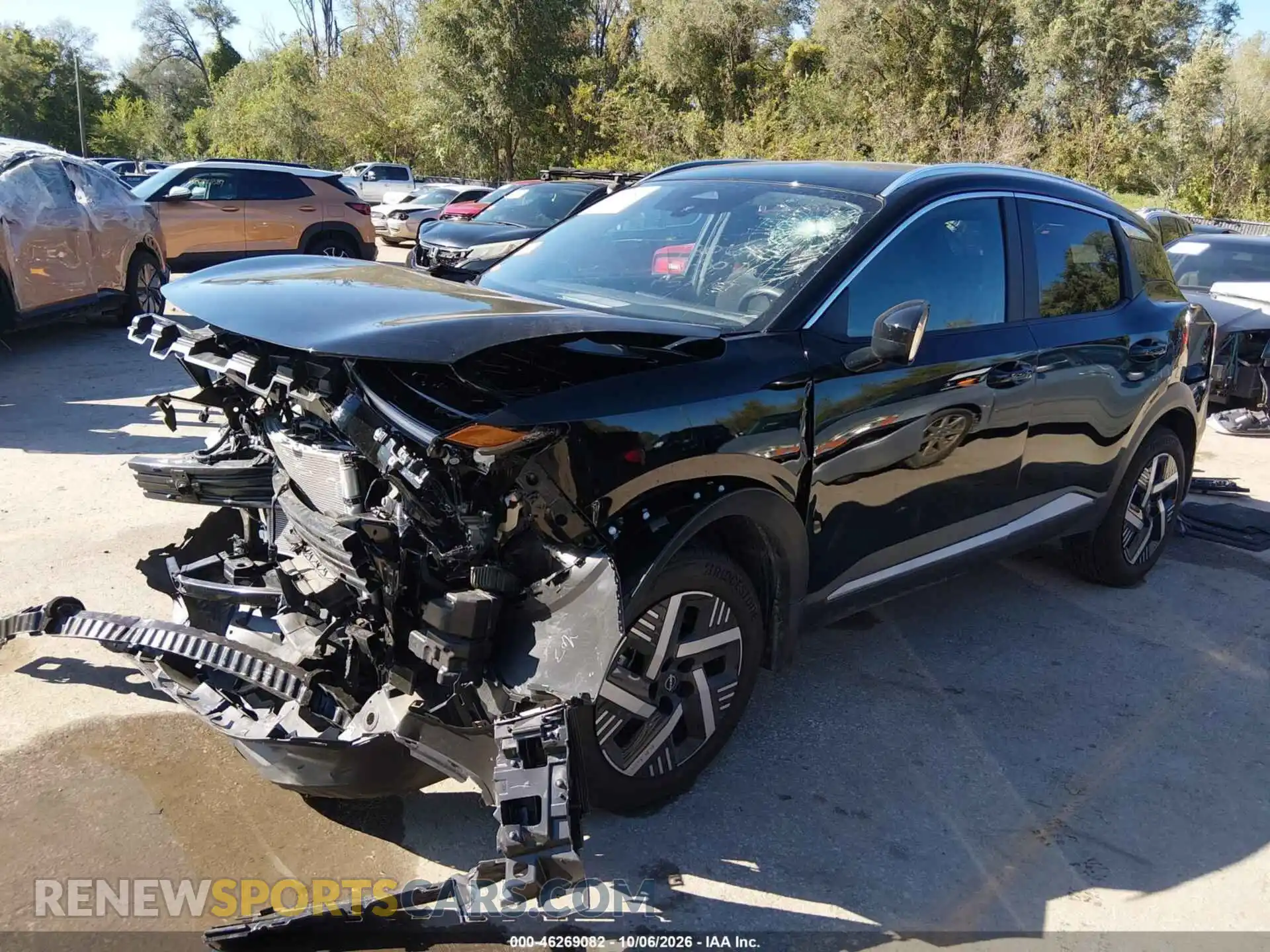 2 fotografías del automóvil dañado 3N8AP6CE9TL377965 NISSAN KICKS 2026