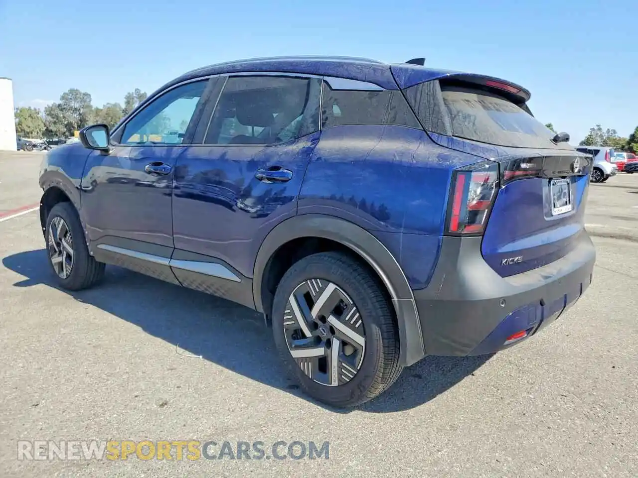 2 Фотография поврежденного автомобиля 3N8AP6CE9TL386732 NISSAN KICKS 2026