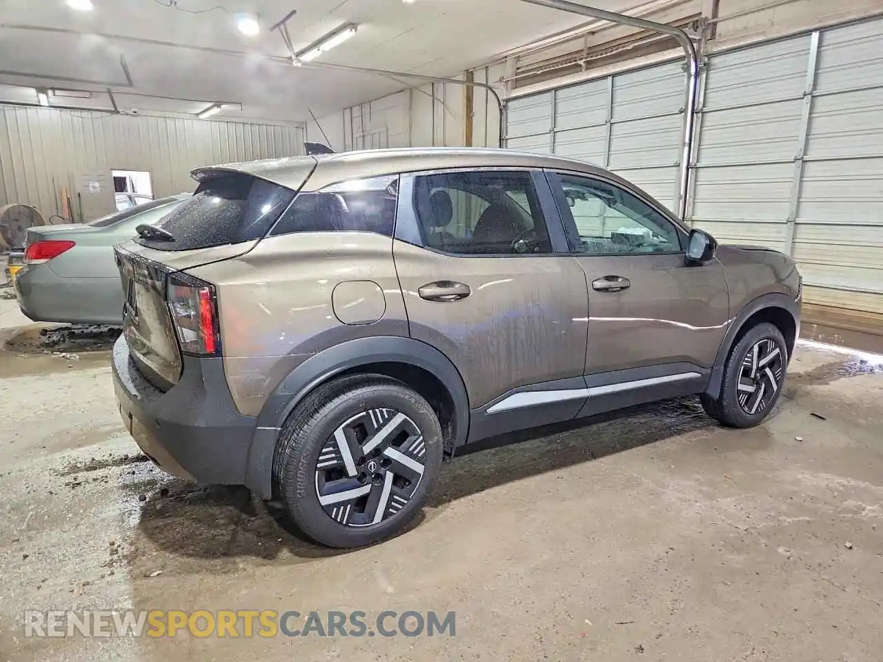 3 Фотография поврежденного автомобиля 3N8AP6CE9TL439509 NISSAN KICKS 2026