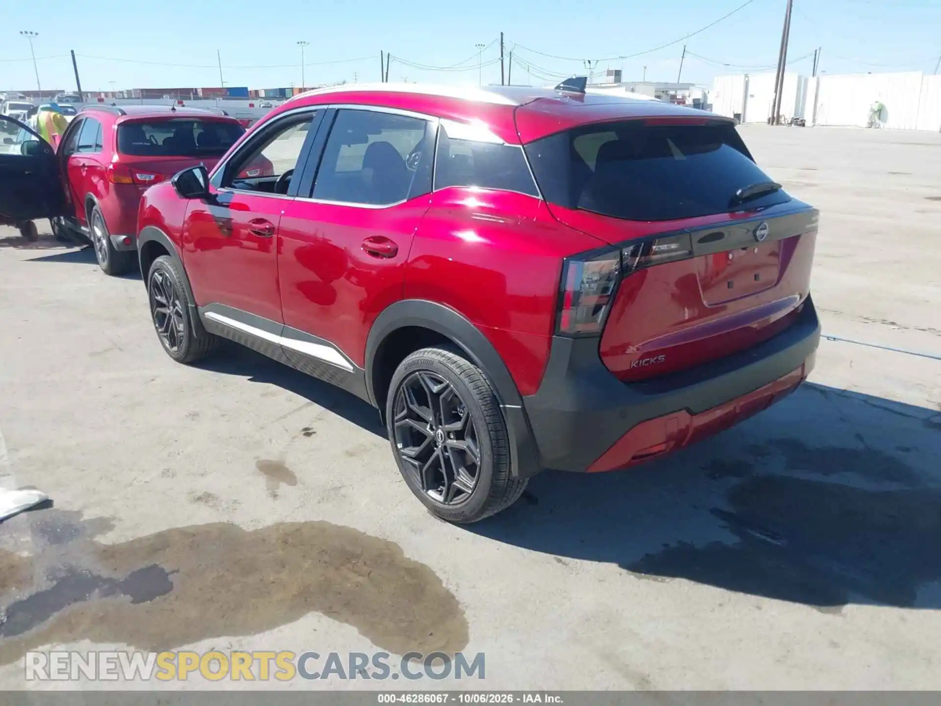 3 Фотография поврежденного автомобиля 3N8AP6DA0TL403171 NISSAN KICKS 2026