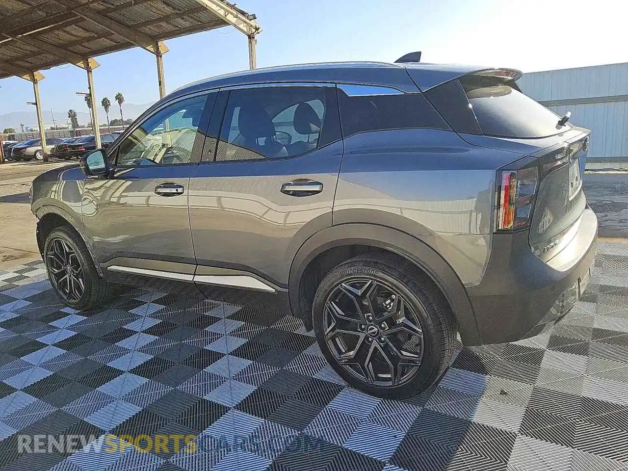2 fotografías del automóvil dañado 3N8AP6DA1TL379186 NISSAN KICKS 2026