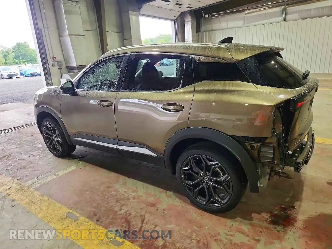 2 Фотография поврежденного автомобиля 3N8AP6DA1TL384968 NISSAN KICKS 2026