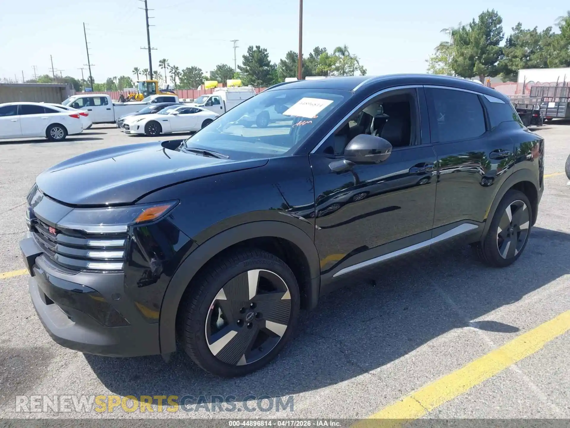 2 Photograph of a damaged car 3N8AP6DA5TL347695 NISSAN KICKS 2026
