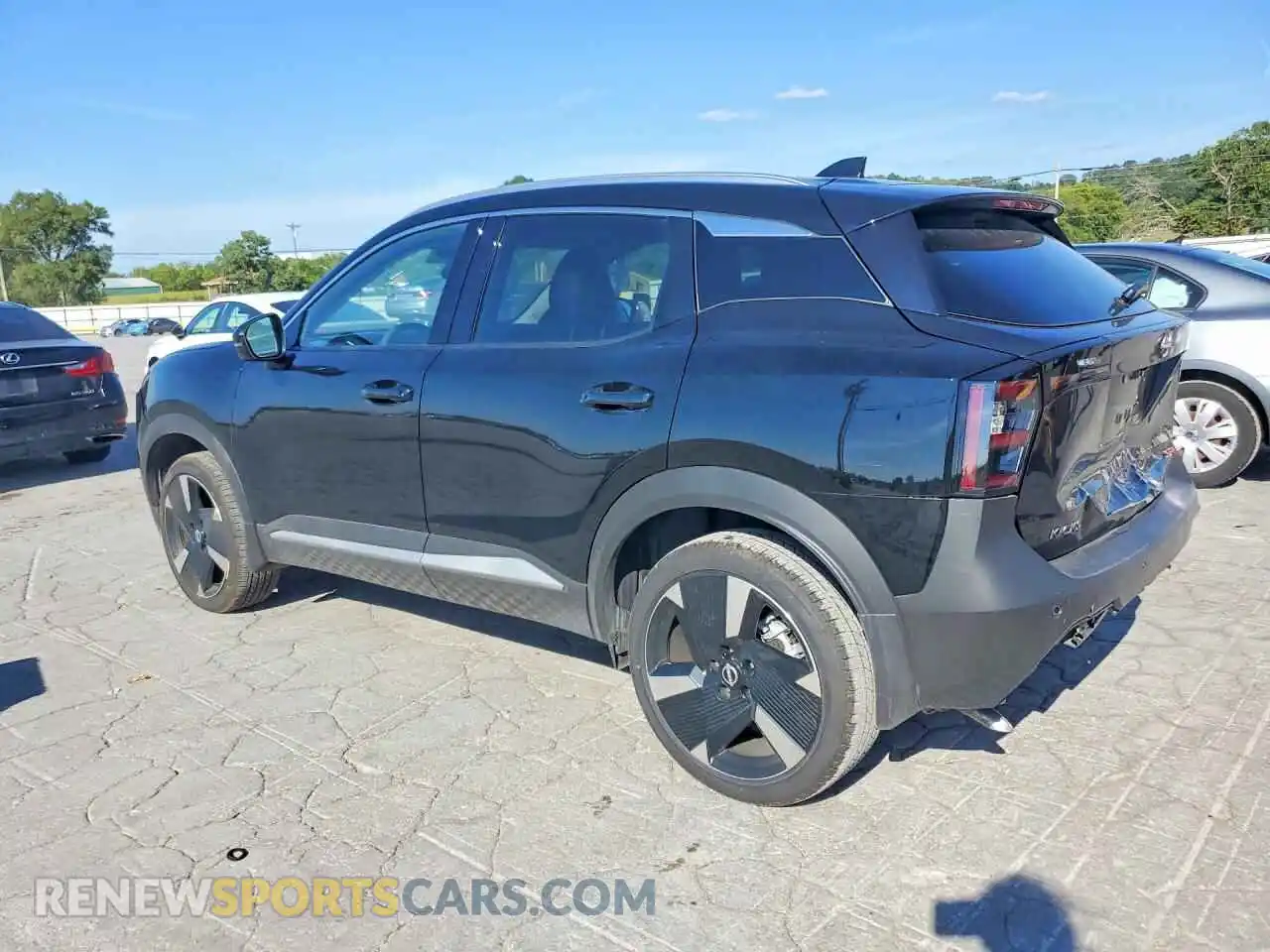 2 Photograph of a damaged car 3N8AP6DAXTL331086 NISSAN KICKS 2026