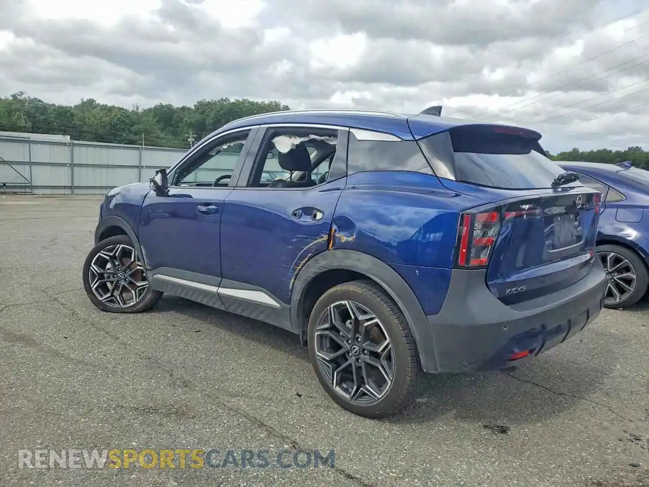 2 Фотография поврежденного автомобиля 3N8AP6DB3TL400080 NISSAN KICKS 2026