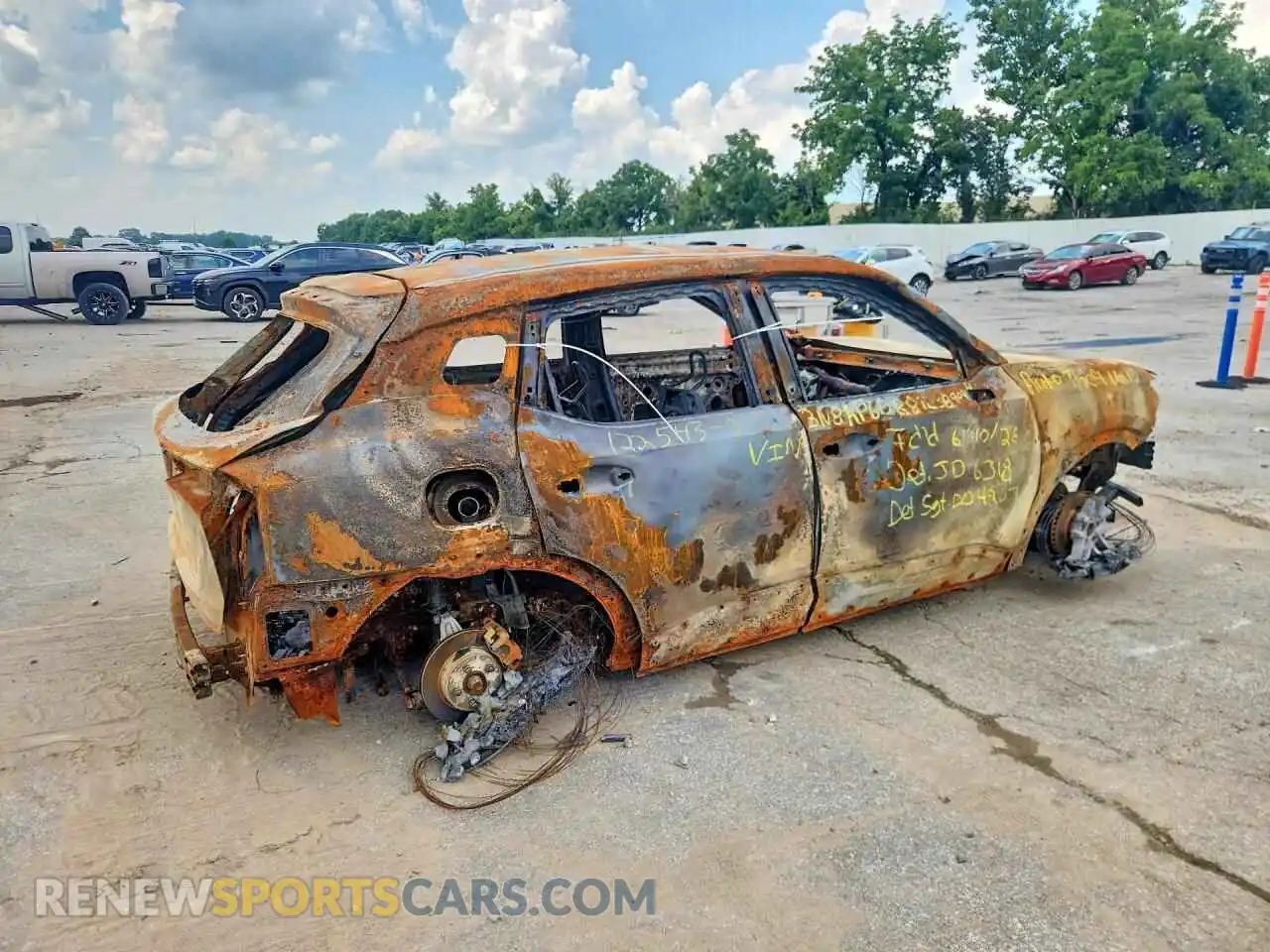 3 Photograph of a damaged car 3N8AP6DB8TL389044 NISSAN KICKS 2026