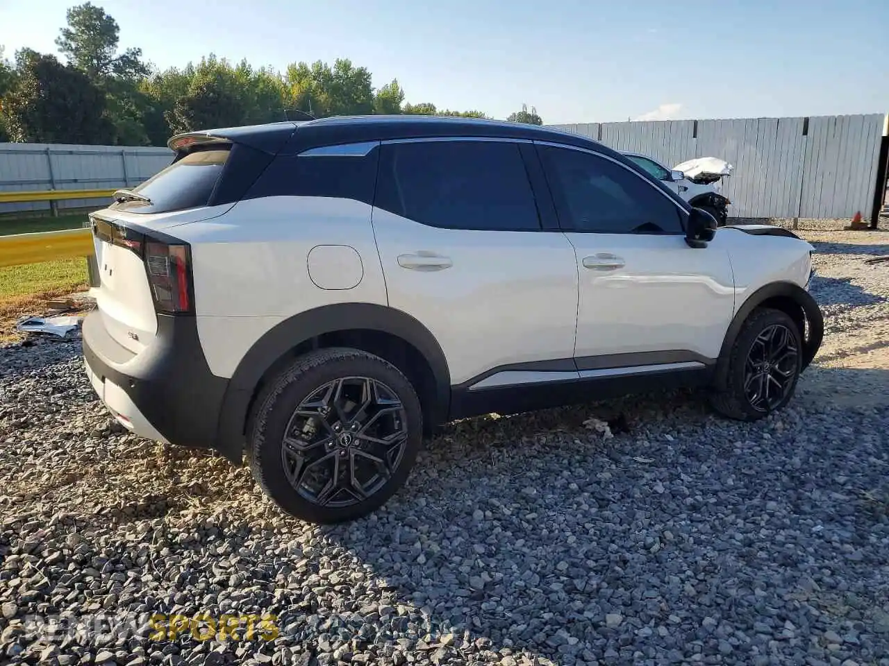 3 Photograph of a damaged car 3N8AP6DC4TL374890 NISSAN KICKS 2026