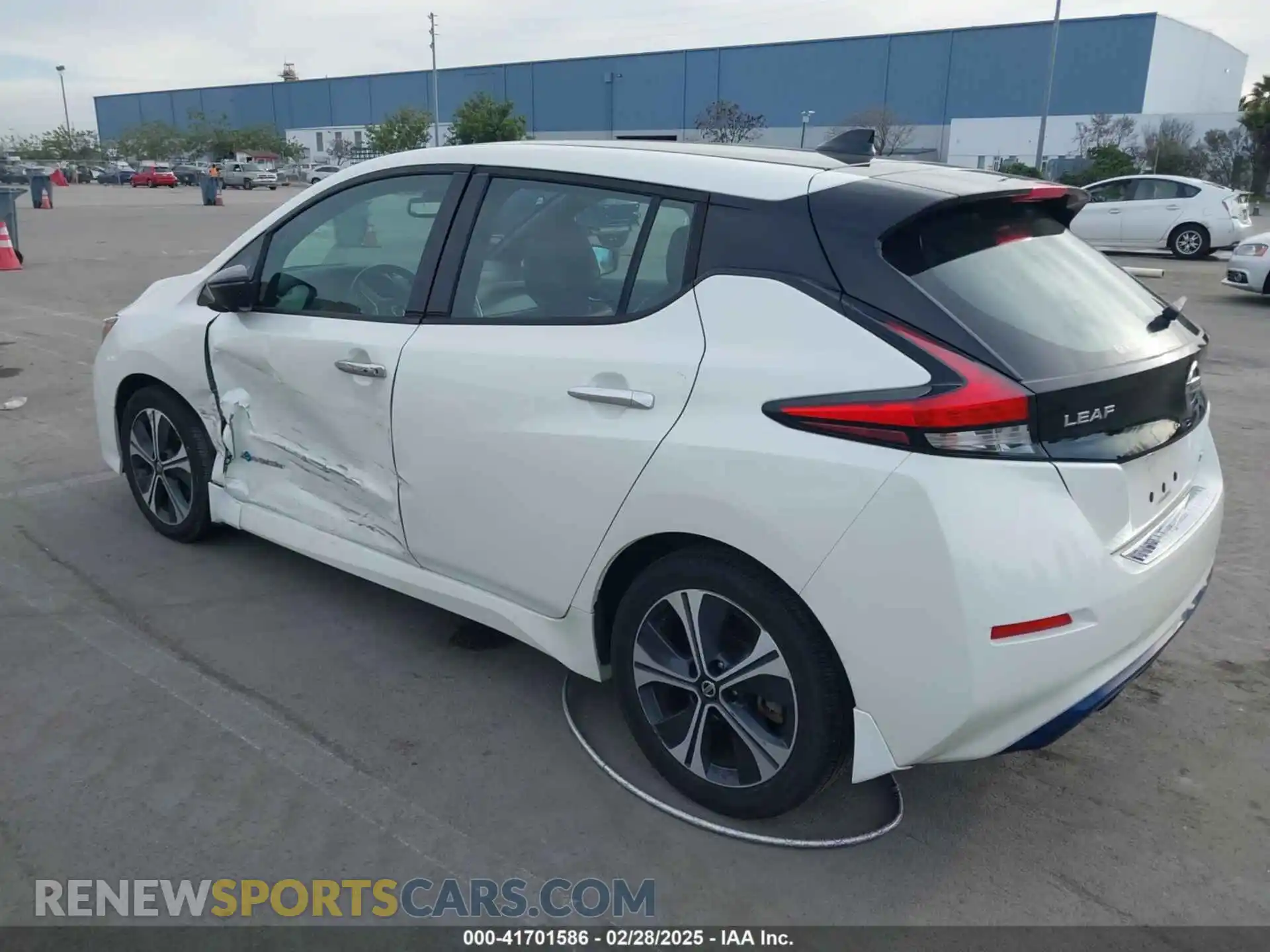 3 Фотография поврежденного автомобиля 1N4AZ1CP0KC306485 NISSAN LEAF 2019