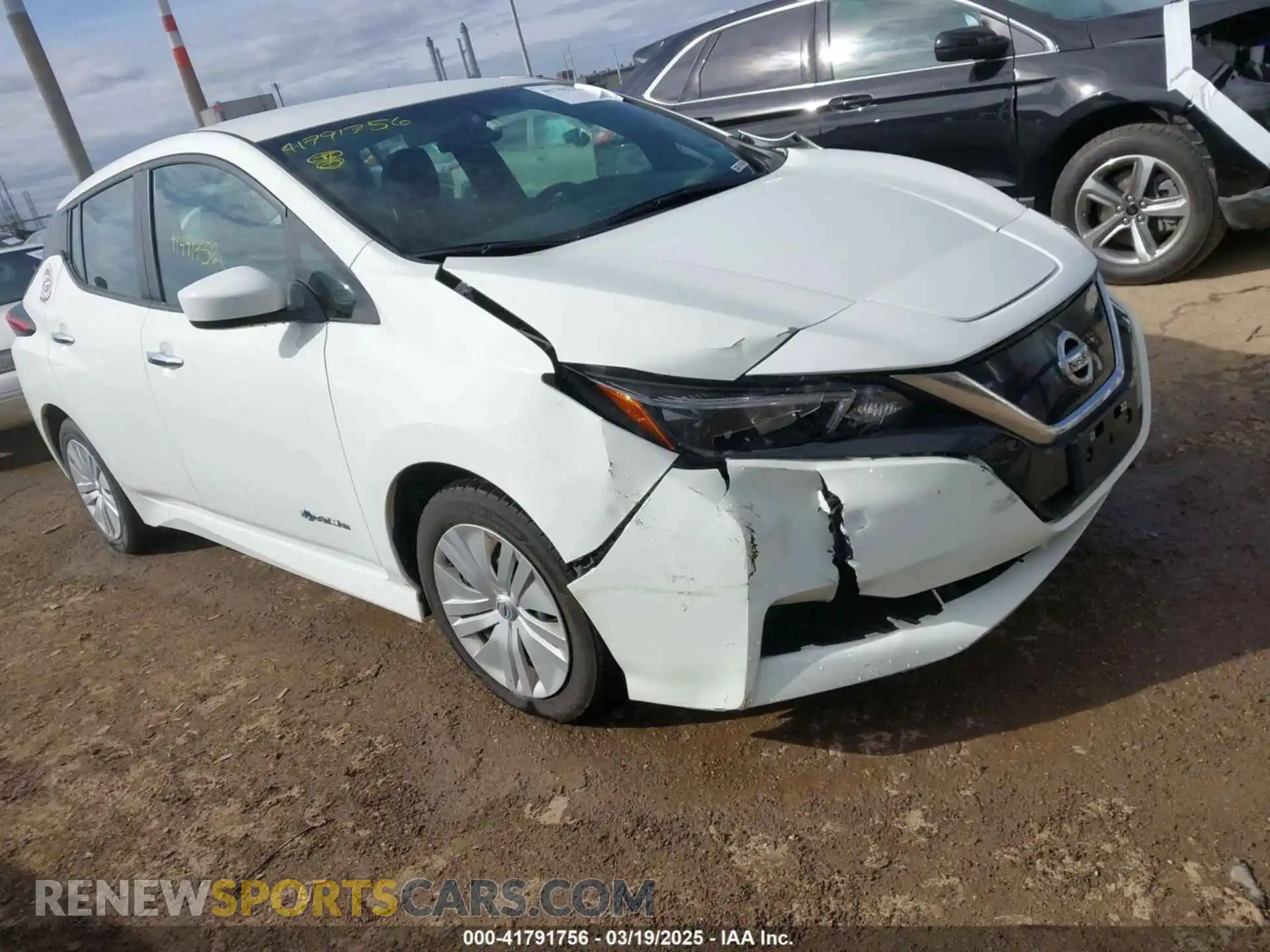 1 Фотография поврежденного автомобиля 1N4AZ1CP0KC321908 NISSAN LEAF 2019