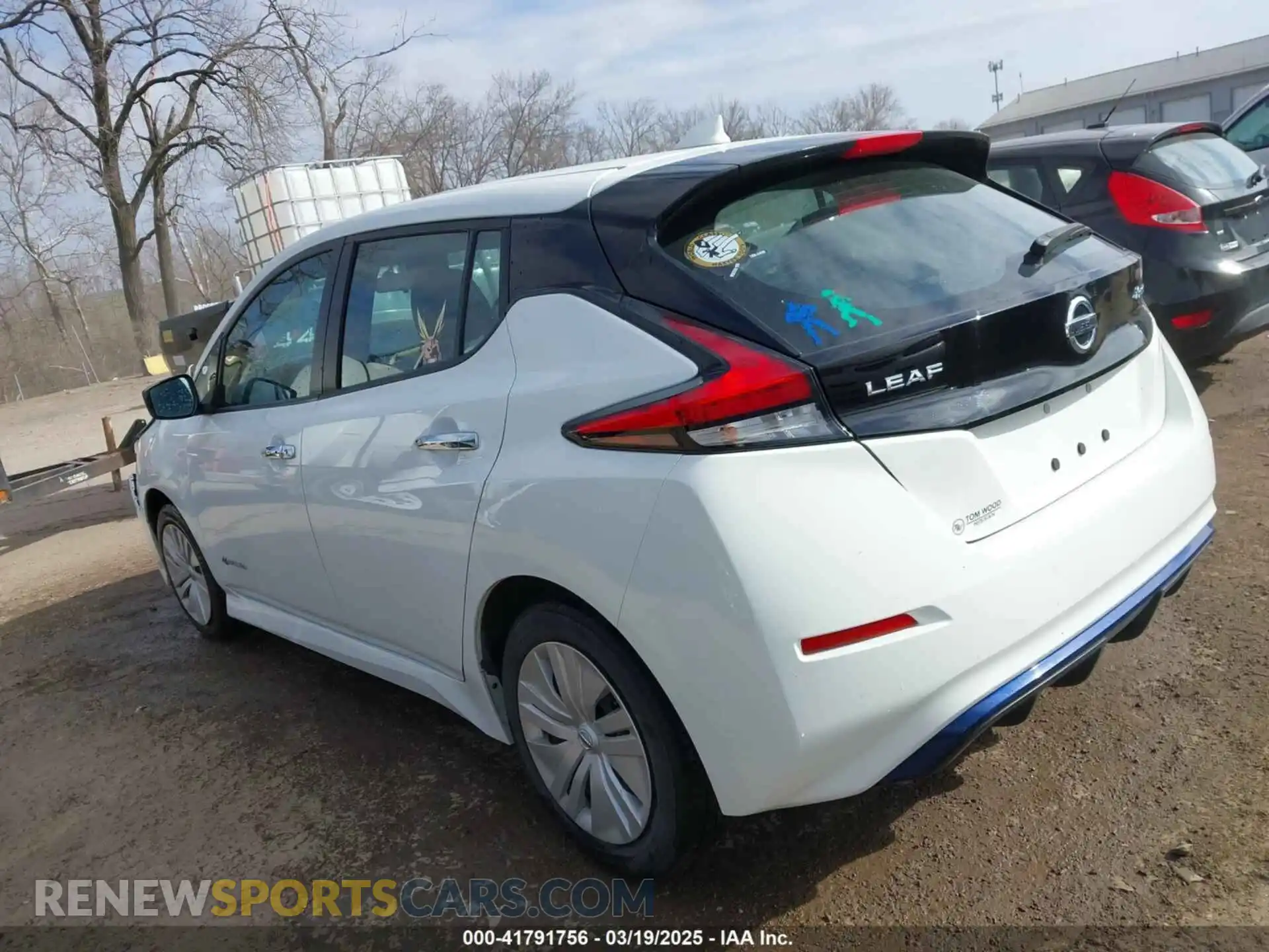 3 Фотография поврежденного автомобиля 1N4AZ1CP0KC321908 NISSAN LEAF 2019