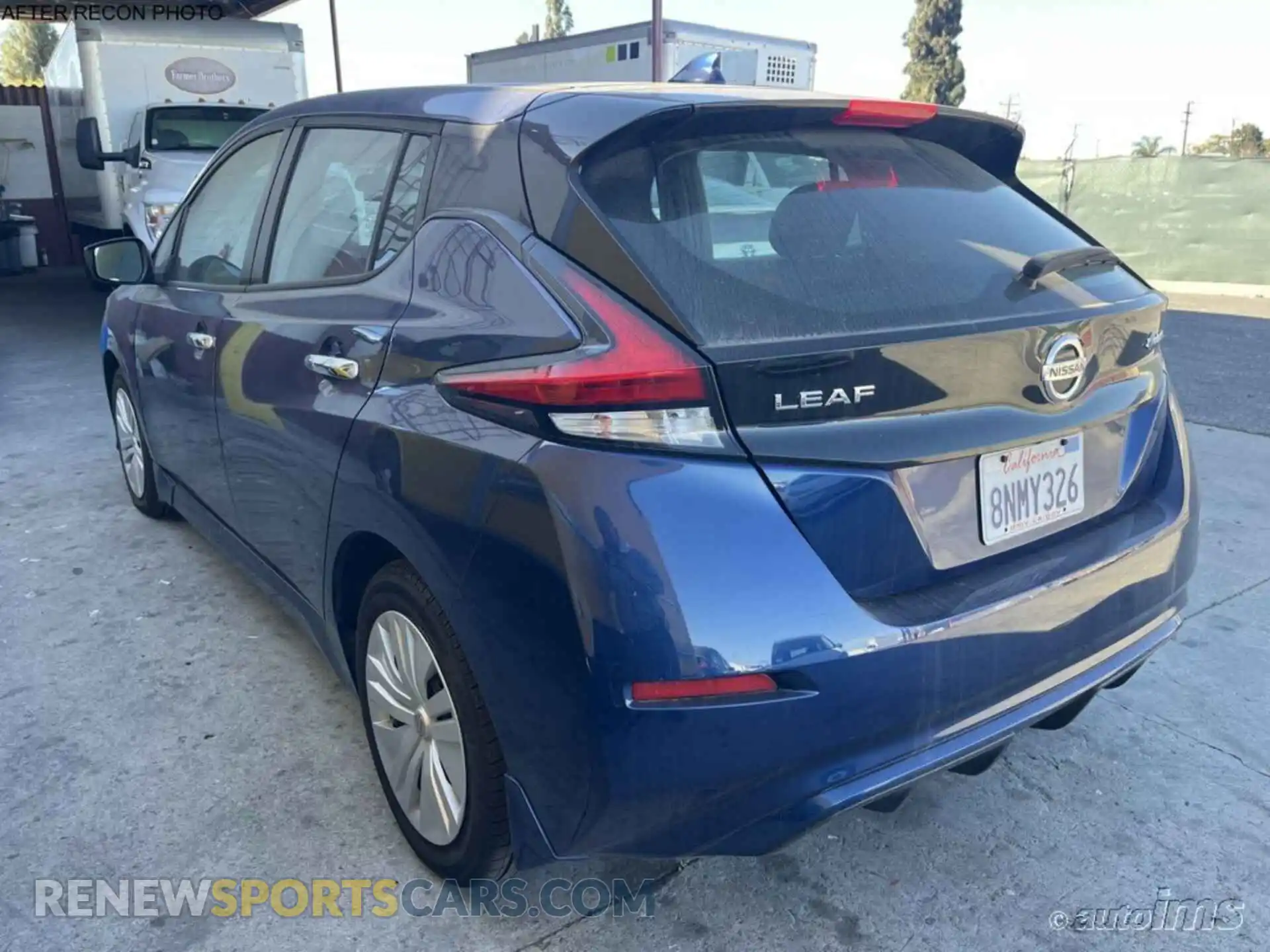 2 Фотография поврежденного автомобиля 1N4AZ1CP3KC303693 NISSAN LEAF 2019