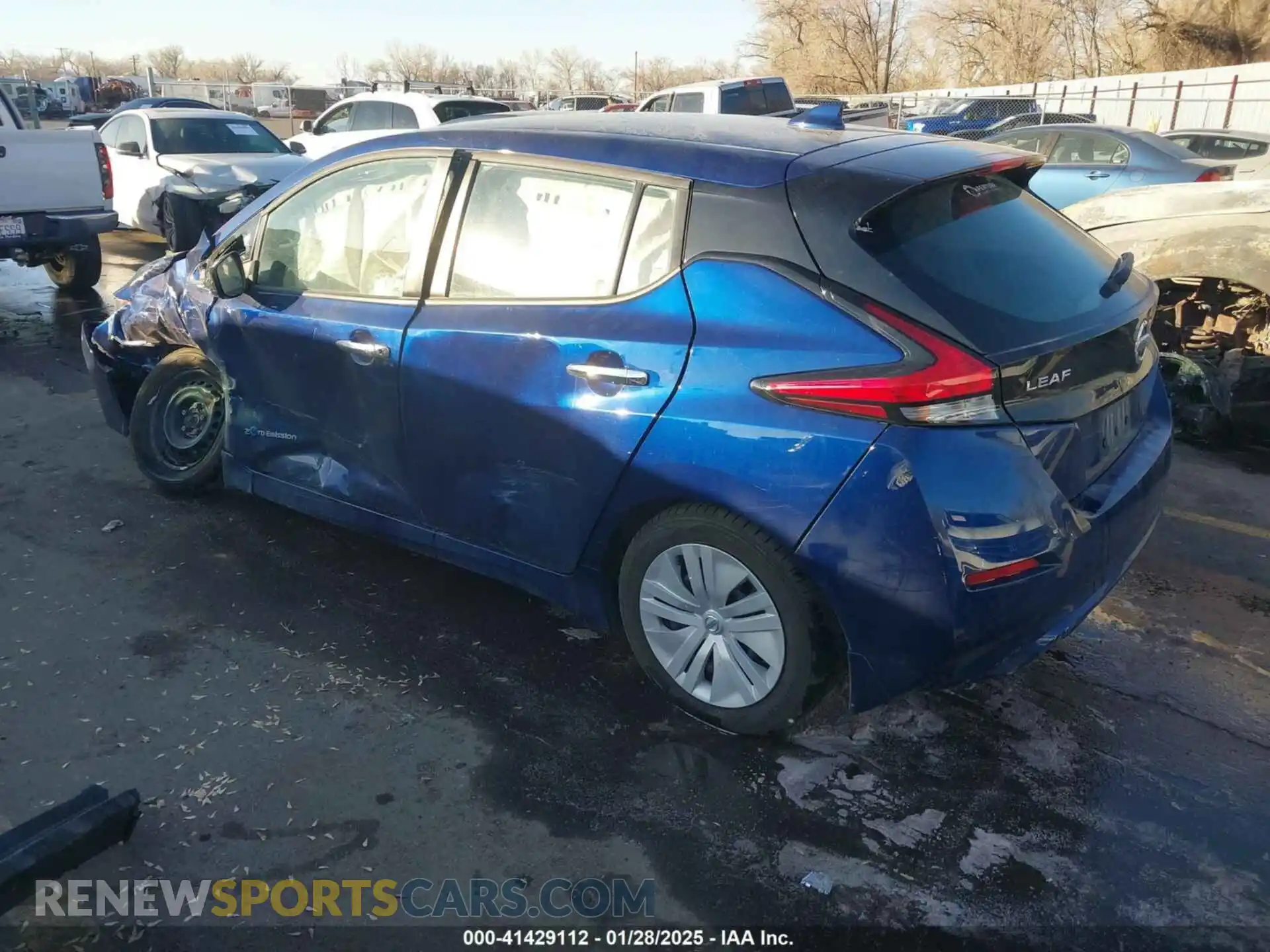 3 Фотография поврежденного автомобиля 1N4AZ1CP7KC300165 NISSAN LEAF 2019