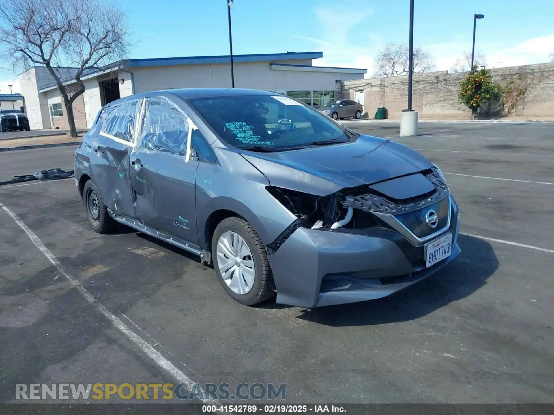 1 Фотография поврежденного автомобиля 1N4AZ1CP9KC305352 NISSAN LEAF 2019