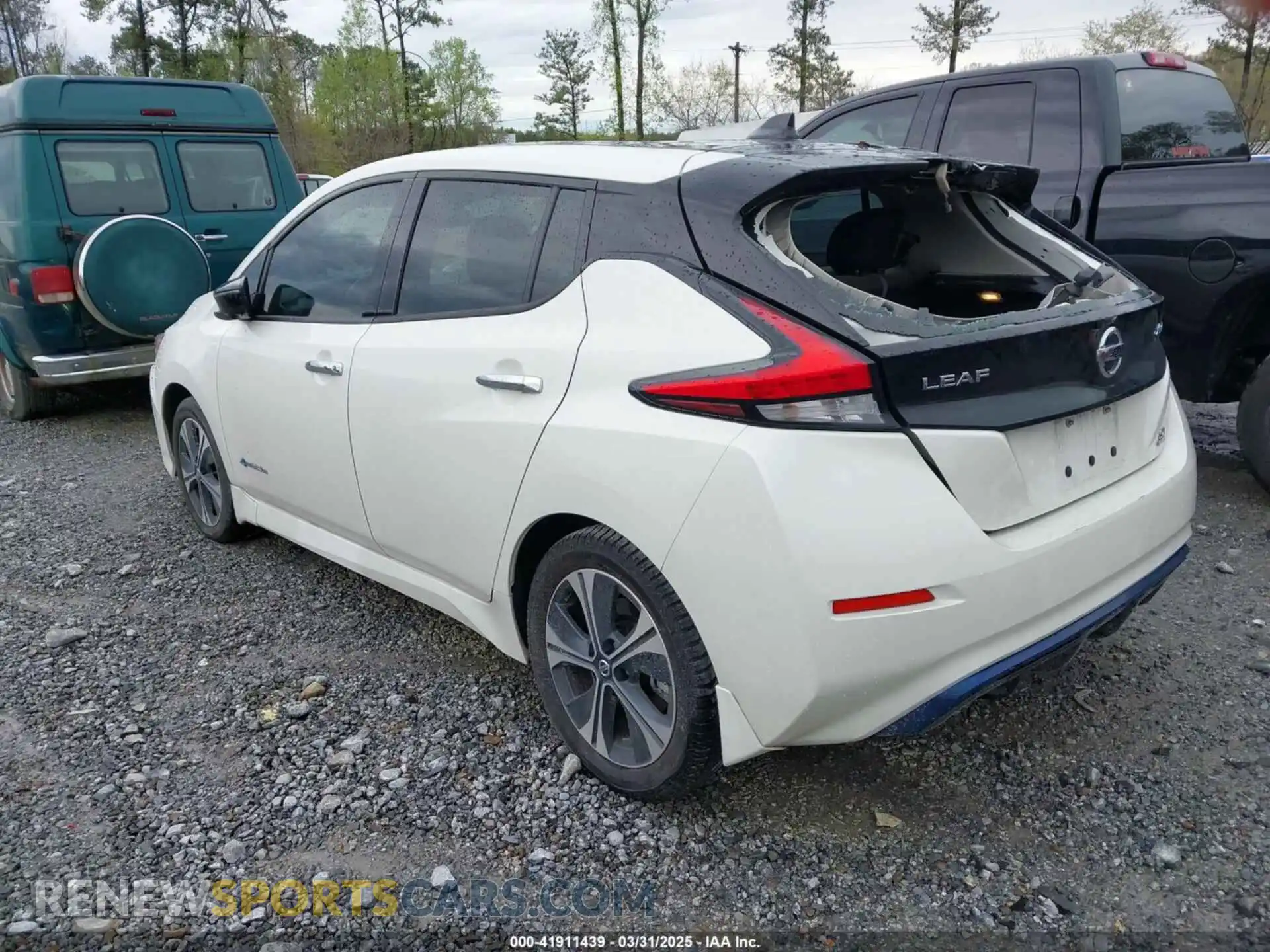 3 Фотография поврежденного автомобиля 1N4BZ1CP2KC317430 NISSAN LEAF 2019