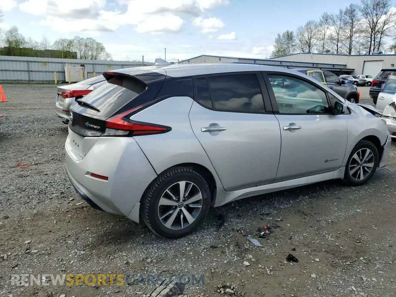 3 Фотография поврежденного автомобиля 1N4BZ1CP2KC318447 NISSAN LEAF 2019