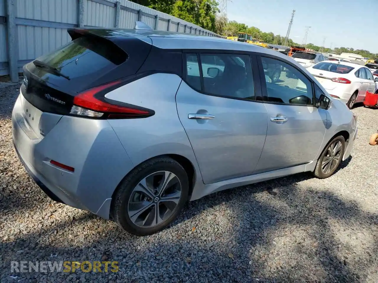 3 Photograph of a damaged car 1N4BZ1DP1LC304135 NISSAN LEAF 2020