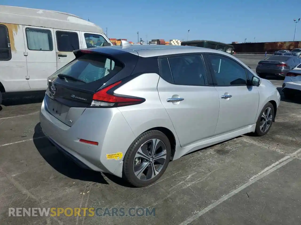 3 Photograph of a damaged car 1N4AZ1CV3MC551637 NISSAN LEAF 2021