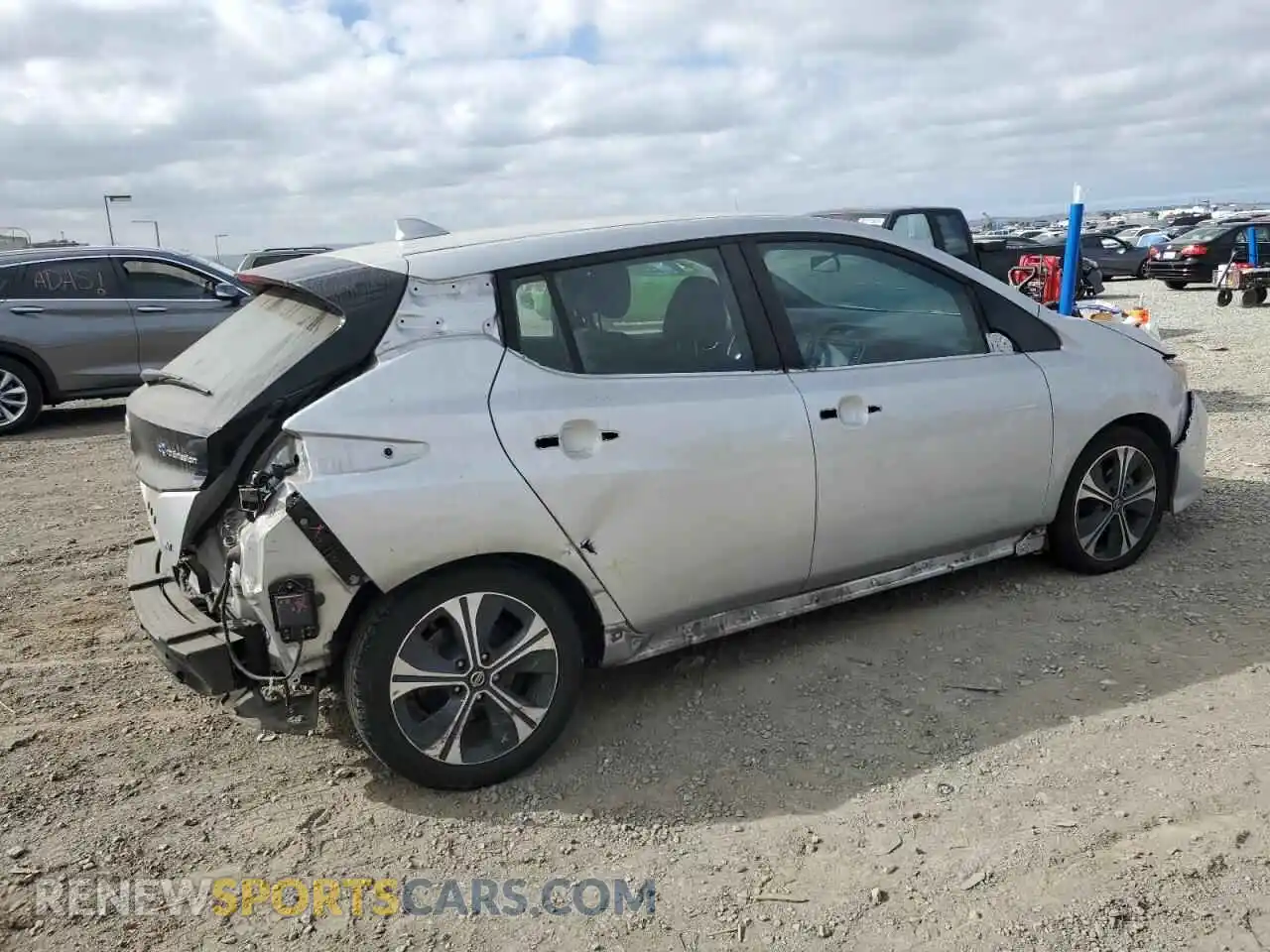 3 Photograph of a damaged car 1N4AZ1CV5MC552773 NISSAN LEAF 2021