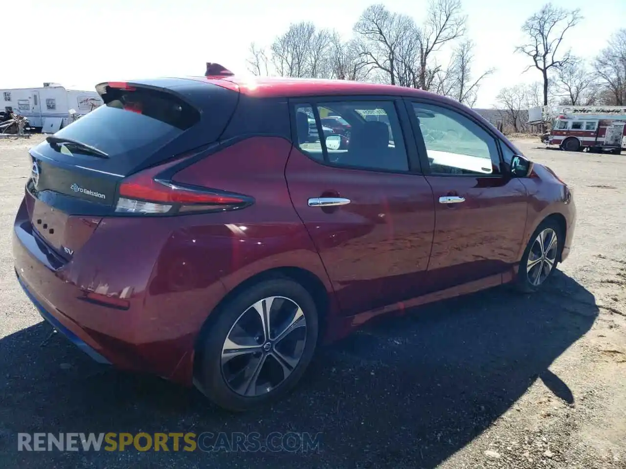 3 Photograph of a damaged car 1N4AZ1CV6MC556928 NISSAN LEAF 2021