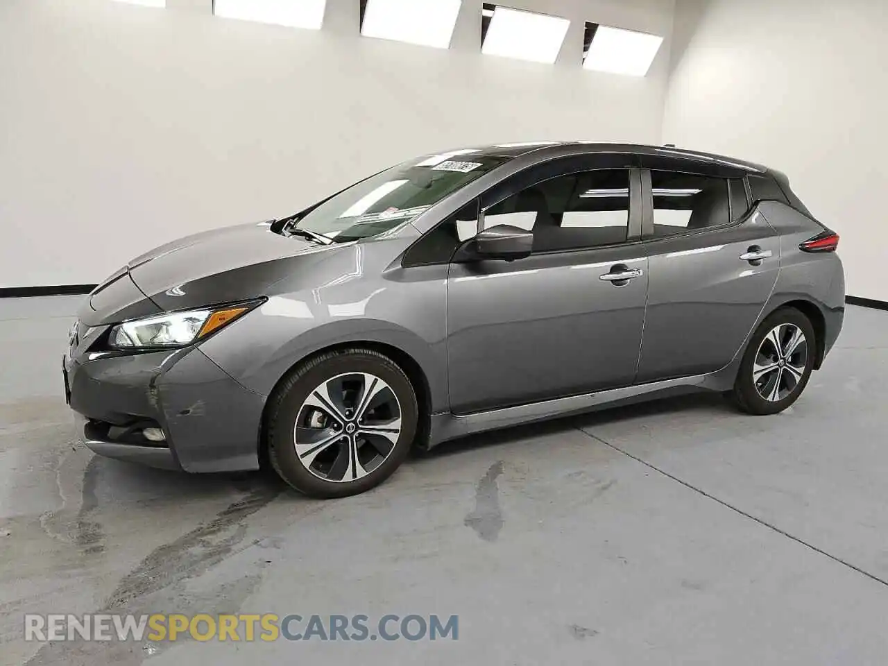 1 Photograph of a damaged car 1N4AZ1CV8MC551908 NISSAN LEAF 2021