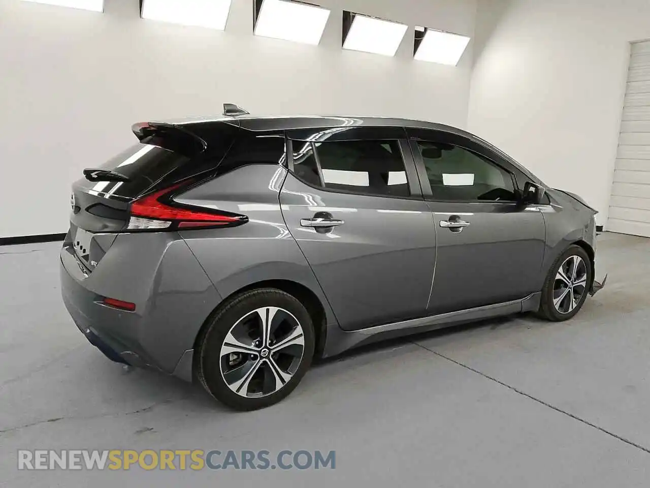 3 Photograph of a damaged car 1N4AZ1CV8MC551908 NISSAN LEAF 2021