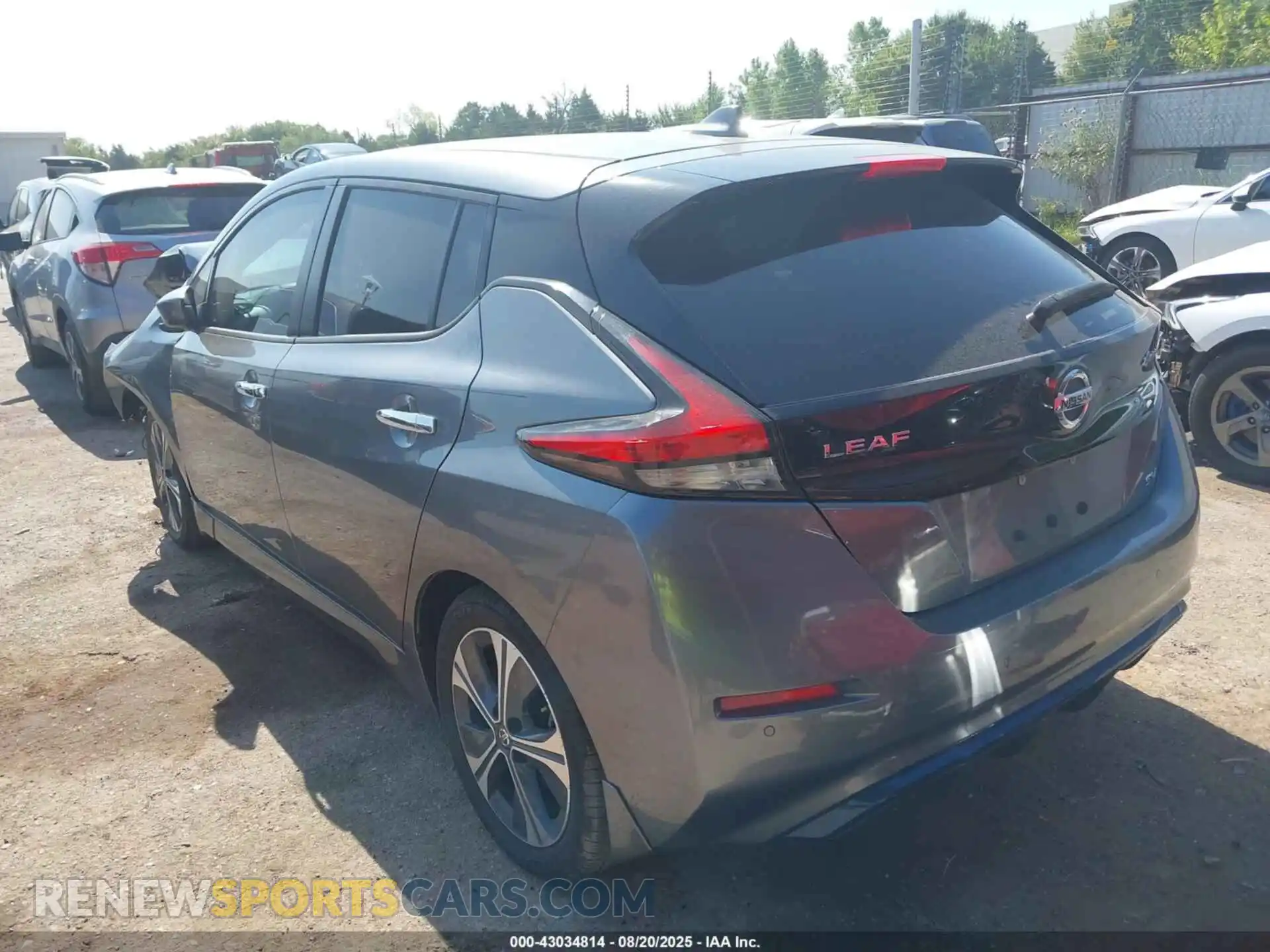3 Photograph of a damaged car 1N4AZ1CVXMC551036 NISSAN LEAF 2021