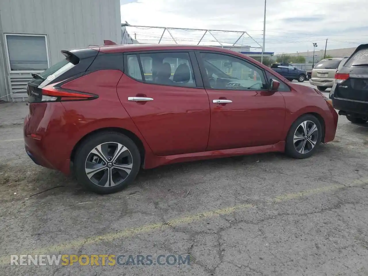 3 Photograph of a damaged car 1N4AZ1CVXMC555250 NISSAN LEAF 2021