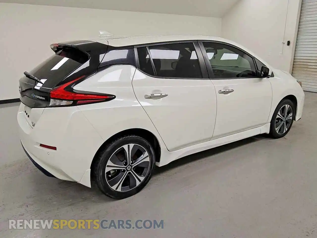 3 Фотография поврежденного автомобиля 1N4BZ1CV0MC550921 NISSAN LEAF 2021