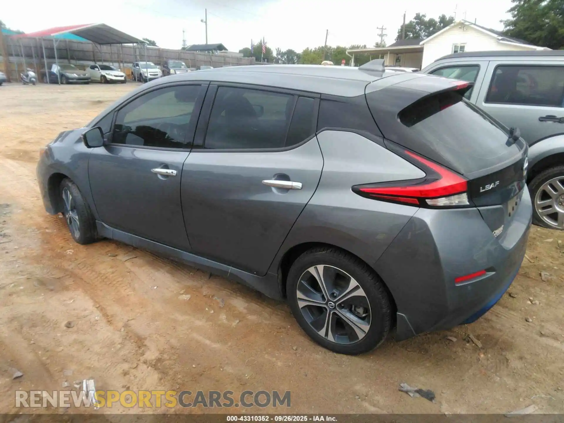 3 Photograph of a damaged car 1N4BZ1DV6MC552042 NISSAN LEAF 2021