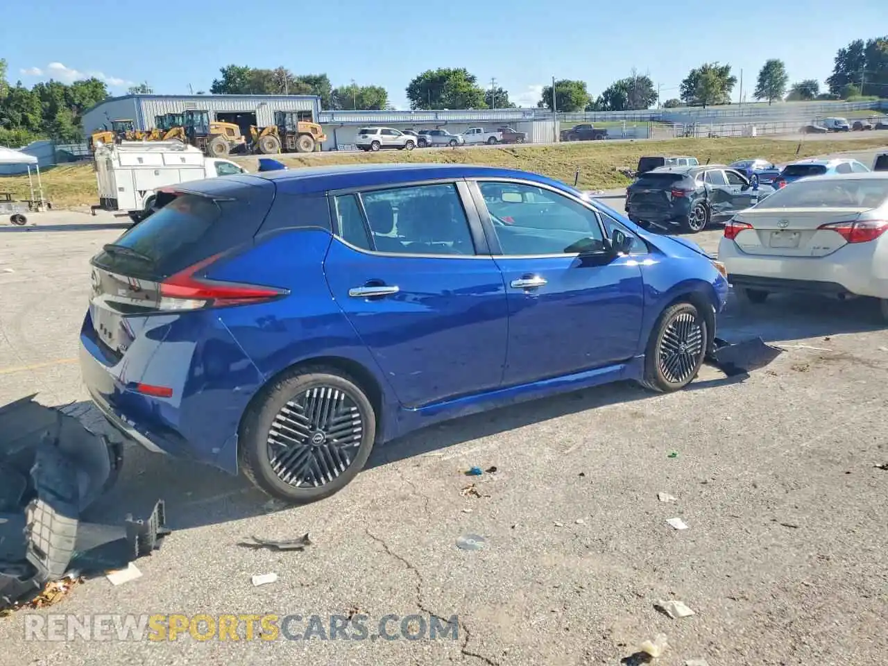 3 Photograph of a damaged car 1N4CZ1CV1PC556395 NISSAN LEAF 2023