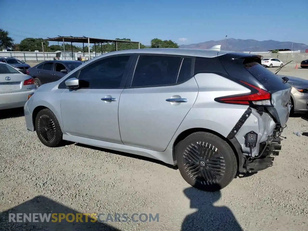 2 Фотография поврежденного автомобиля 1N4CZ1CV5RC550828 NISSAN LEAF 2024