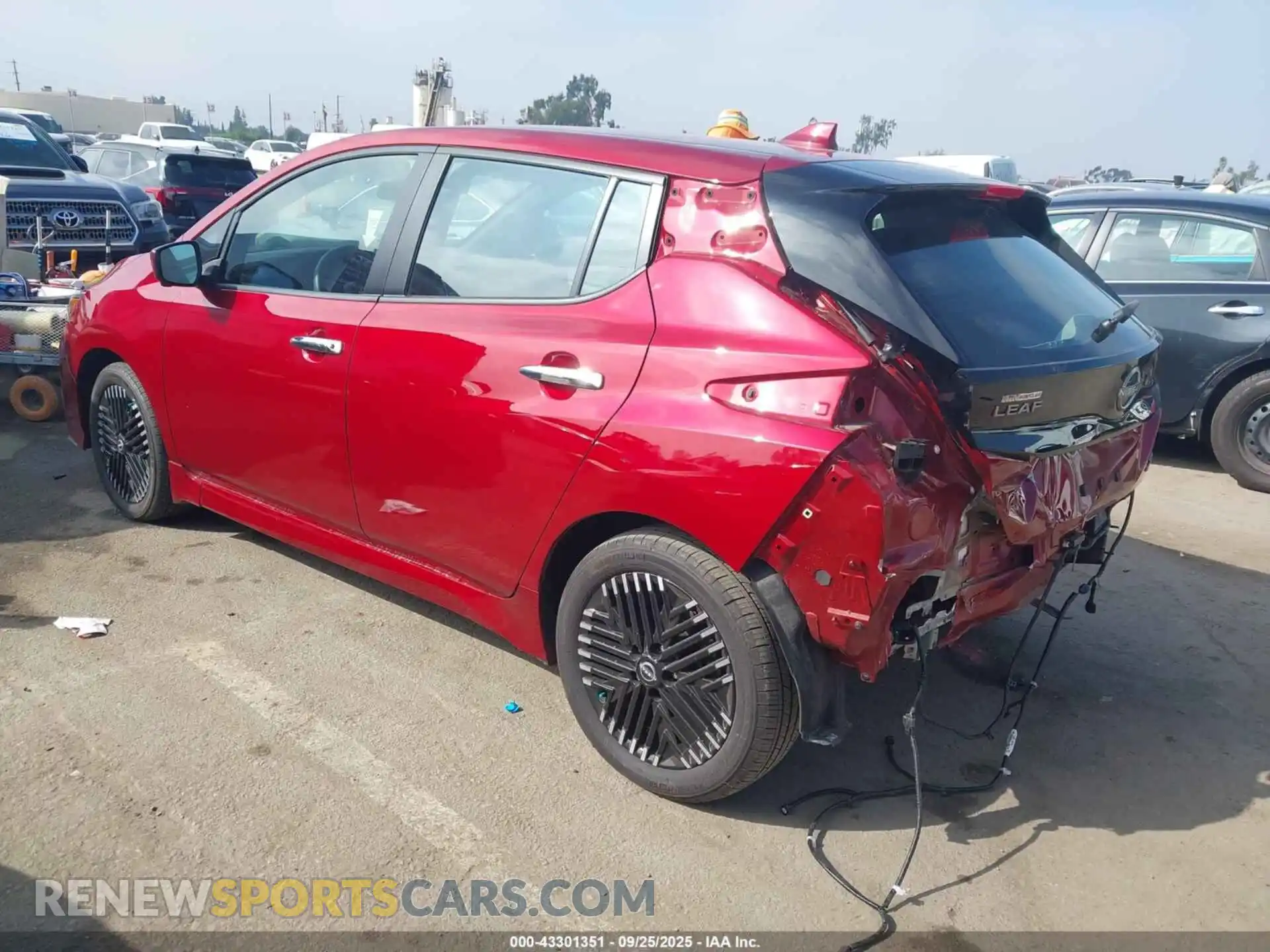 3 Photograph of a damaged car 1N4CZ1CV5RC554118 NISSAN LEAF 2024