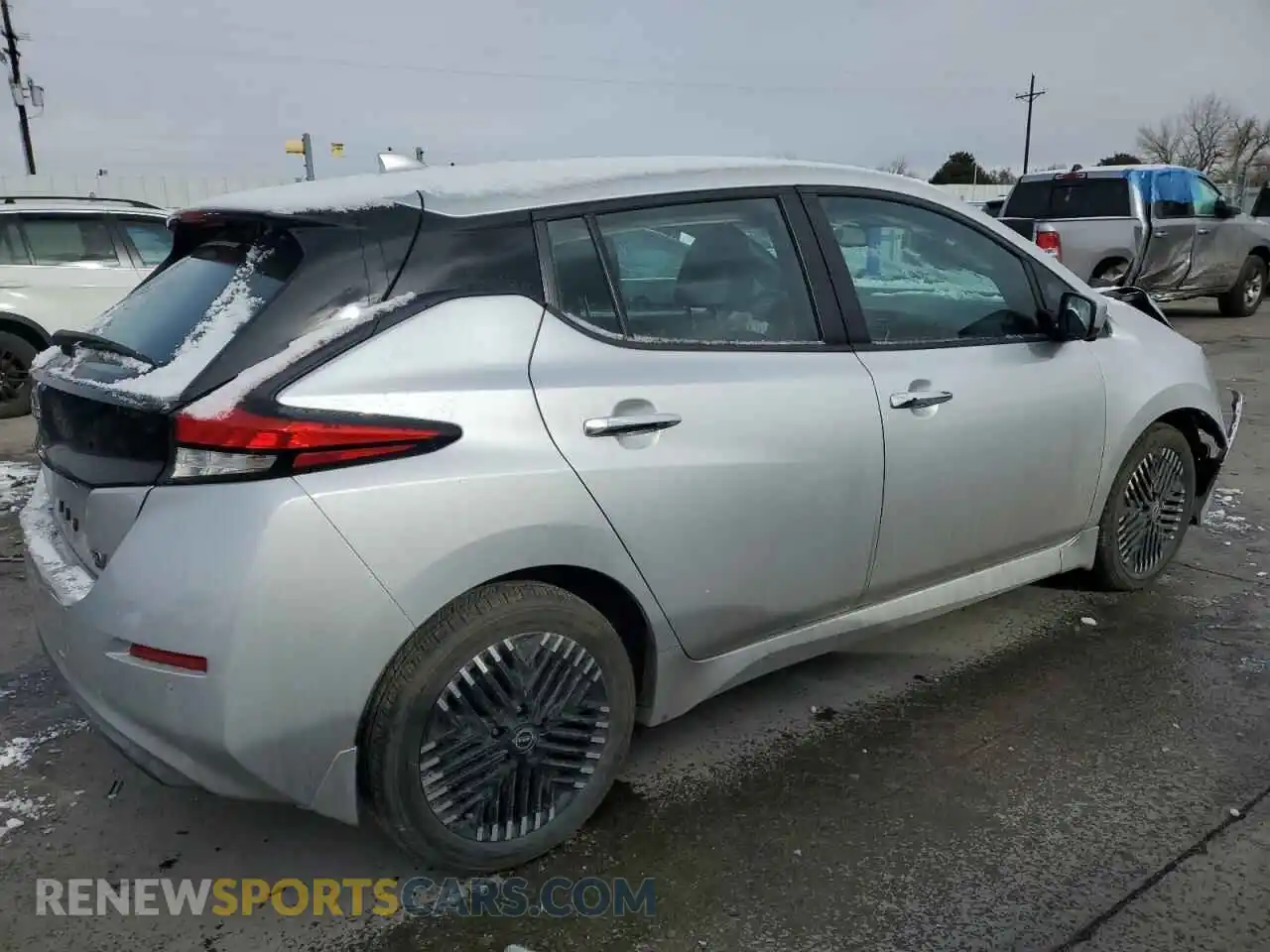 3 Photograph of a damaged car 1N4CZ1CV7RC553147 NISSAN LEAF 2024