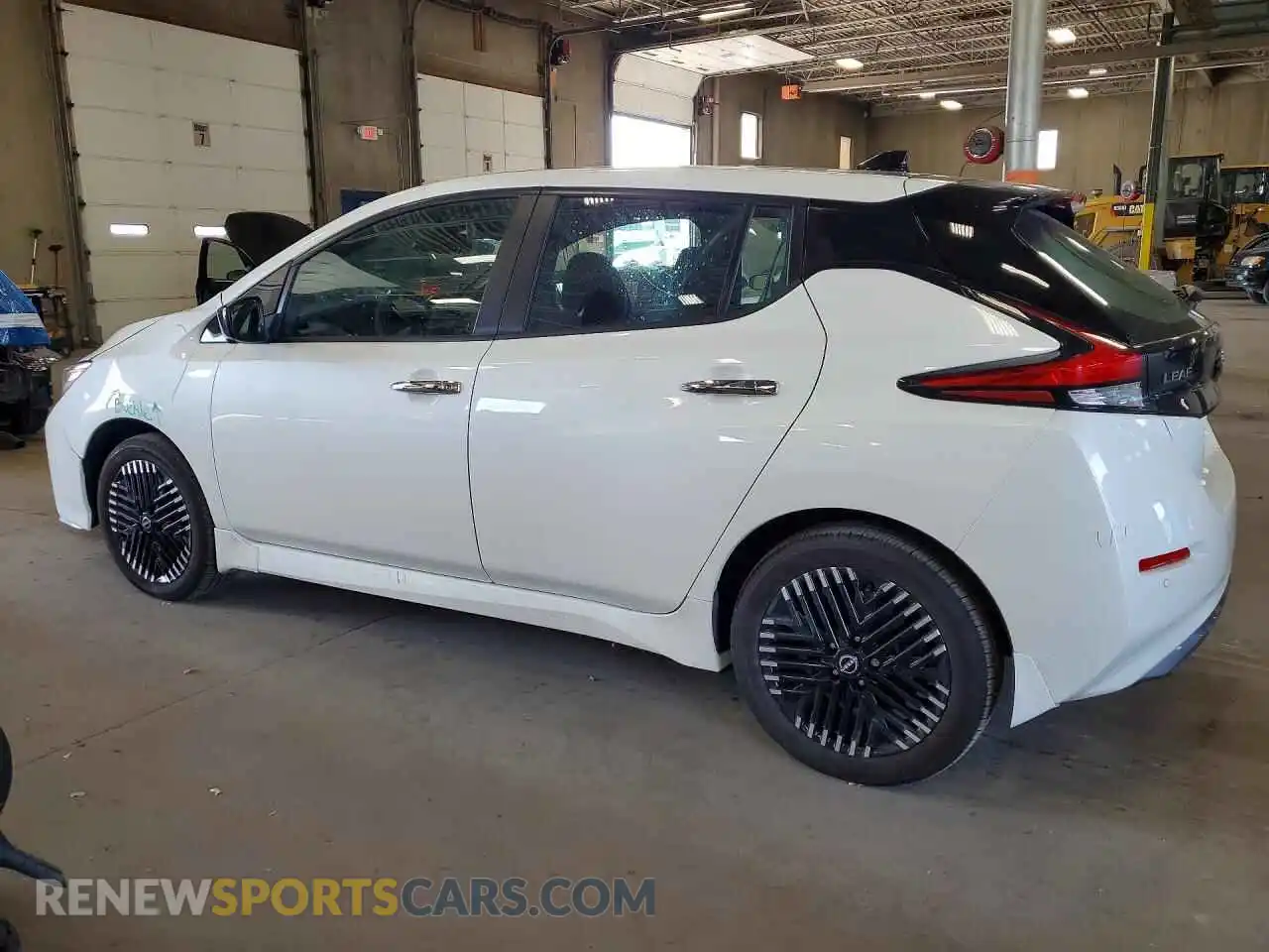 2 Photograph of a damaged car 1N4CZ1CVXRC551876 NISSAN LEAF 2024